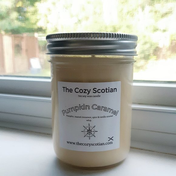 Pumpkin Caramel 7oz Soy Candle - Picture 4 of 4